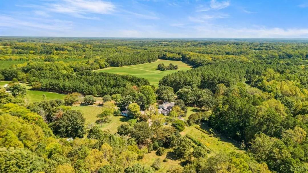 574 Acre Estate with Timber, Ponds, Trails and Home