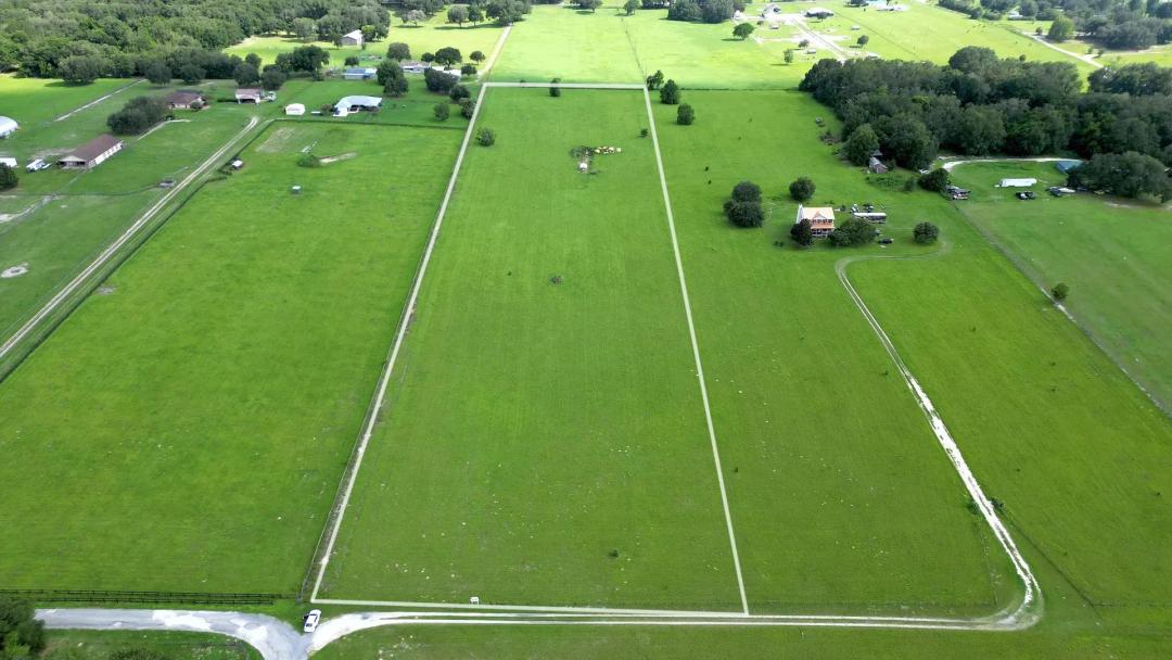 10+ Acres - Between Ocala and The Villages