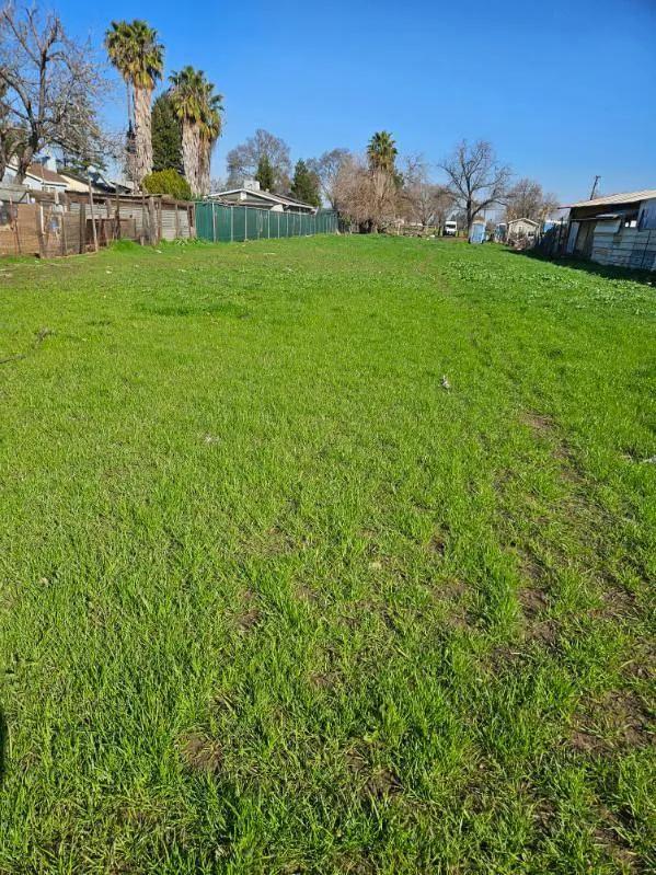 0.94 Acres at 56 E Childs Ave