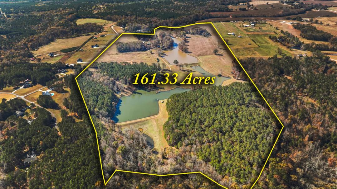 4 Bedrooms3 Bathroom on 161.33 Acres at 1390 Walker Road