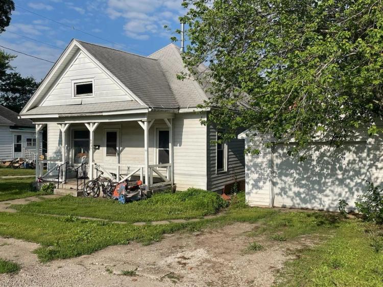 2 bd/1 ba home for sale in Albia, IA
