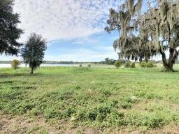 lakefront-home-20-acres-3