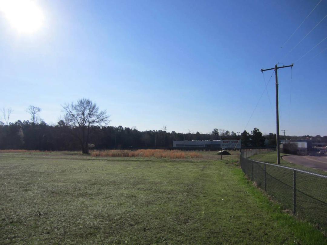 Commercial Land For Sale in Prime Location