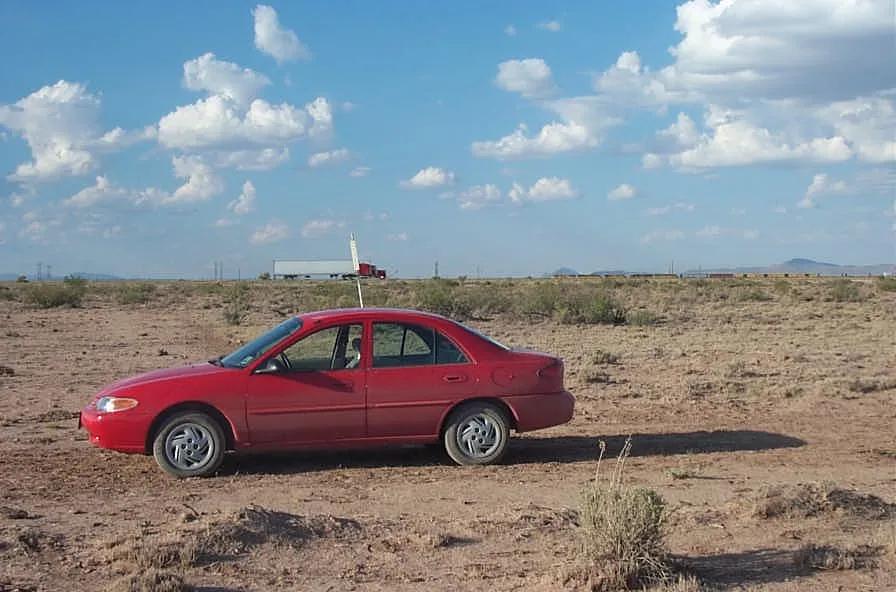 1 acre East of Deming NM just North of IH 10 - Mobiles allowed