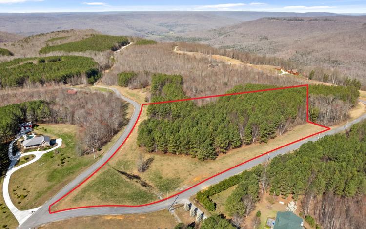 6 Acres in Gated TN Community