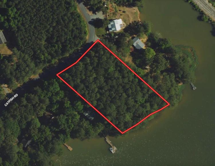 1.53 acres of Lakefront Property For Sale in Stanly County NC!