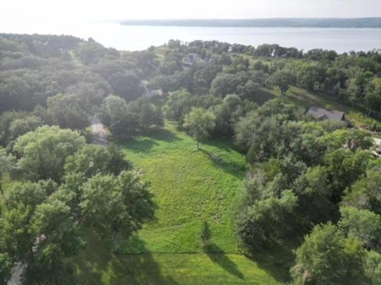 Lewis & Clark Lake Lot For Sale!