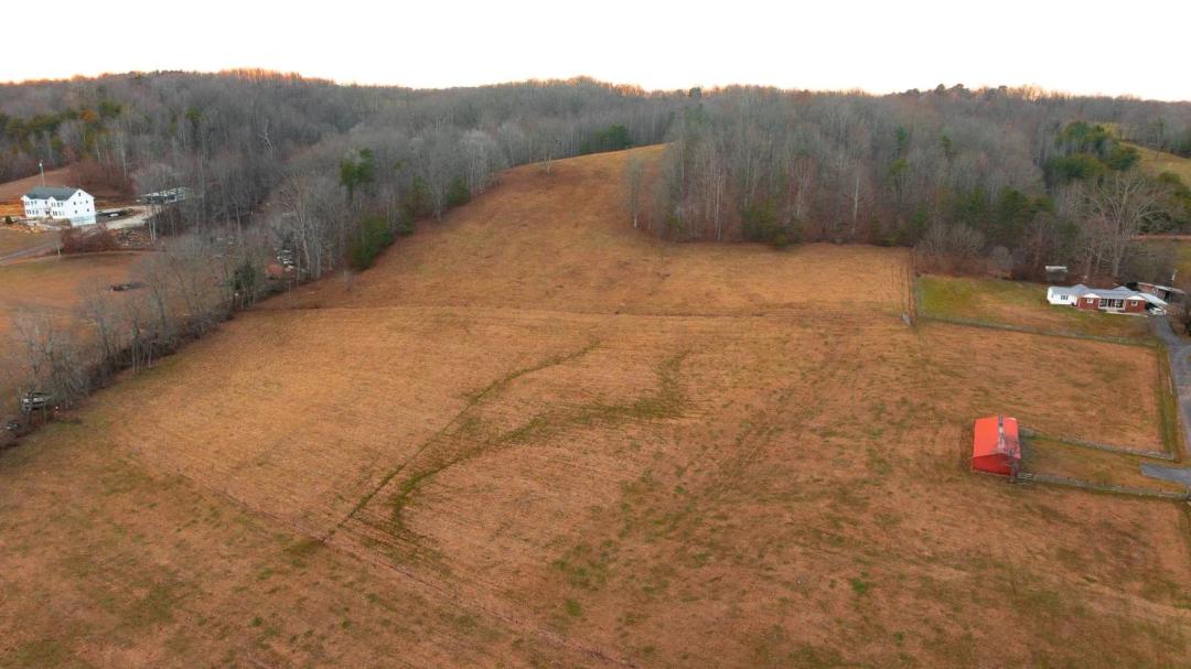 Premier Pasture & Hilltop Build Site with Pond, Barn & Utilities