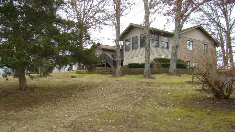 4 Bedroom, 3 bath 3 Acres, In-Law quarters 1/2 Mile from Sims Valley Lake