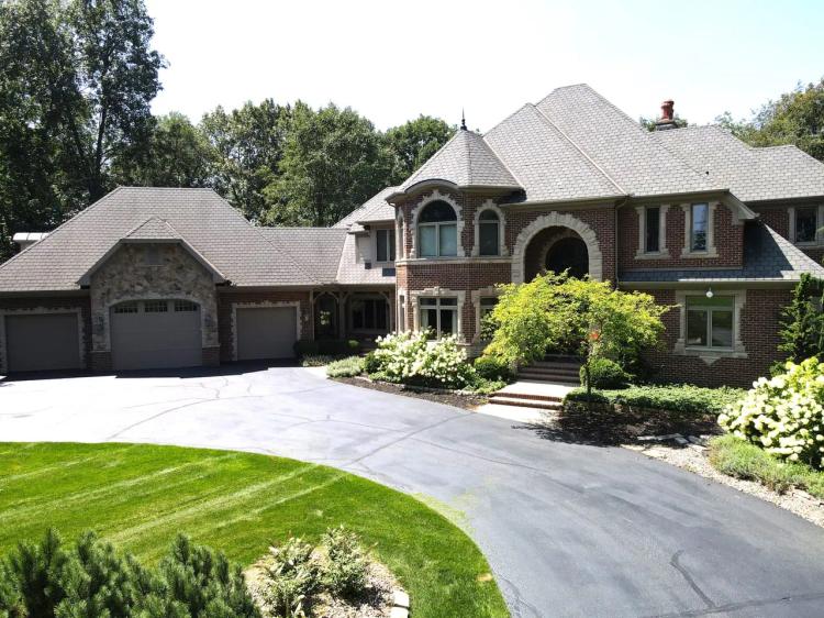 26201 Madison Rd North Liberty, IN 46530 / 18 +/- acres / 8,687 Sq Ft 7 Beds, 4.5 Bath / Pool House/Pool / Pond