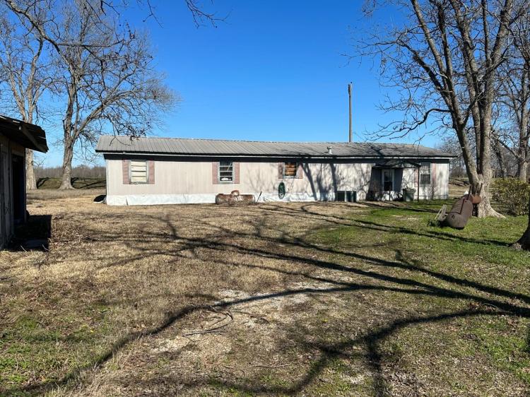 3 Bedrooms1 Bathroom on 3.67 Acres at 117 Clydesdale Road