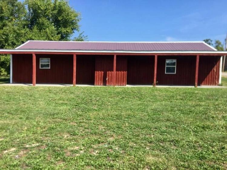 1416 Sq foot building in Shannon County,