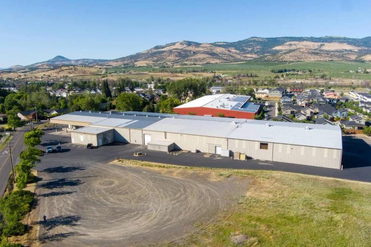 61,852 SF Building on 8.58 acres zoned Light Industrial in Talent, OR.