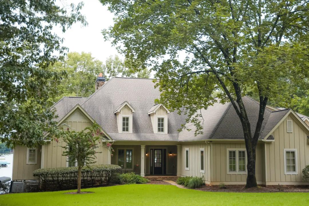 Craftsman Style Luxury on Beautiful Lake Oconee