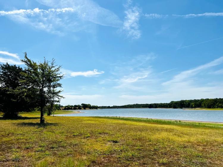 MARSHALL COUNTY, OK - LAKEFRONT ACREAGE WITH DEVELOPMENT POTENTIAL