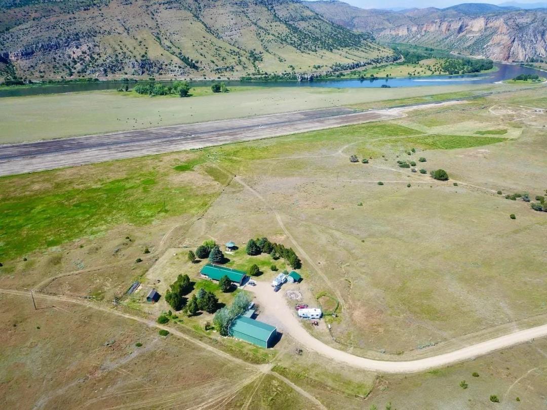 Crystal Mountain Road Ranch