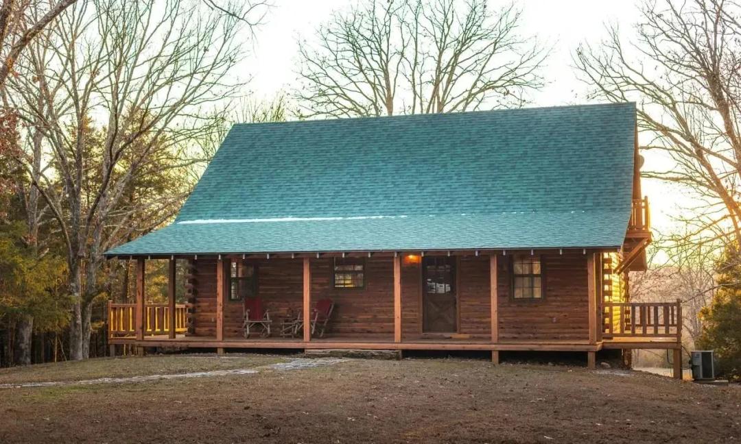 Creekside Lodge