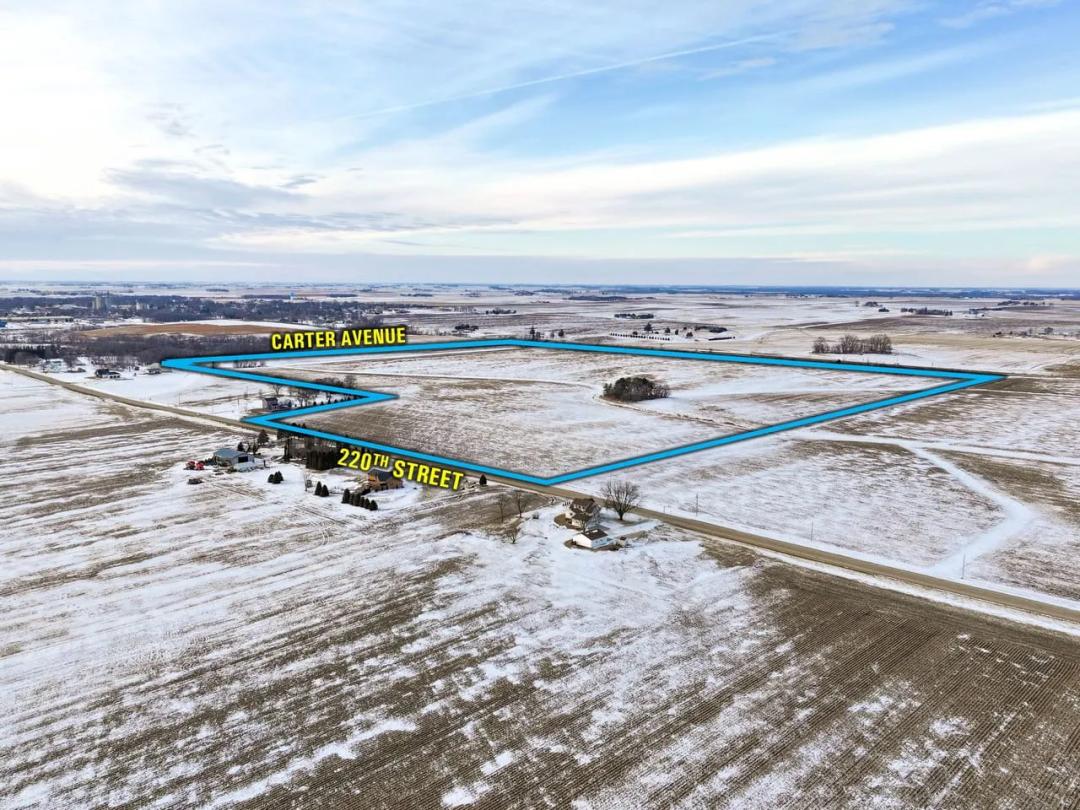 Listing #19116 - 137.00 acres in Buchanan County, IA