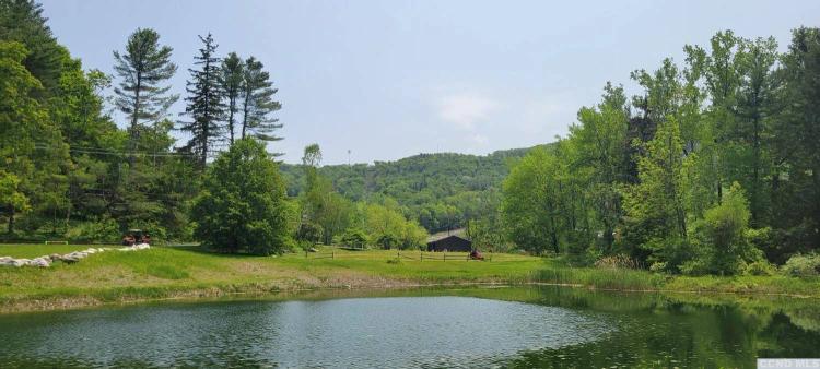 18 Bathrooms on 6.00 Acres at 42 Catamount Resort Road