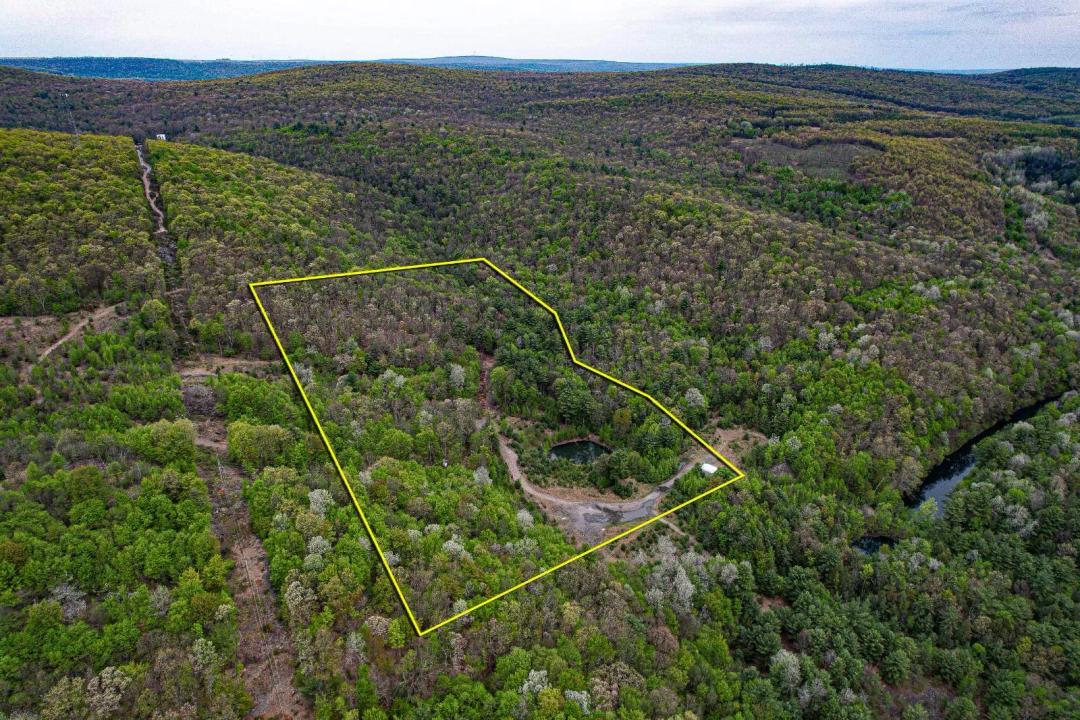 Coal Country Recreational Retreat With Creek, Pond & Trail Syste
