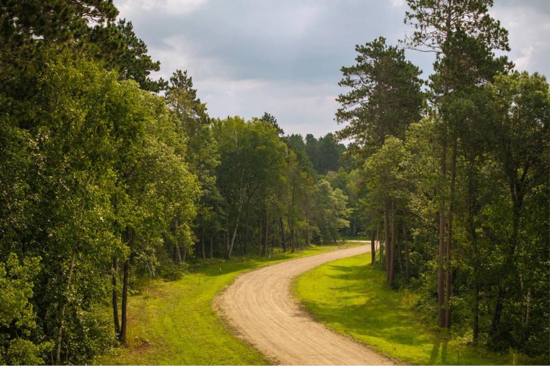 Build your dream home in the heart of Crosslake!