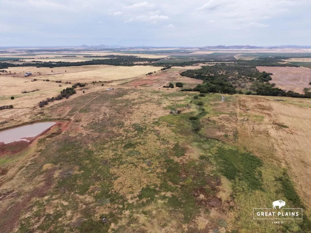 Tillman County 80± Acres of Recreation & Hunting North of Manitou