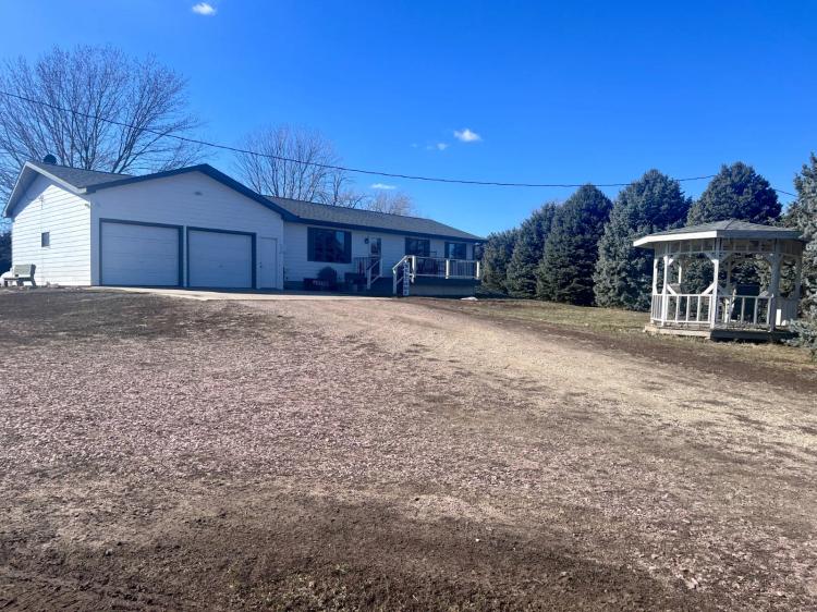 3 Bedrooms1.5 Bathroom on 7.92 Acres at 57218 879th RD