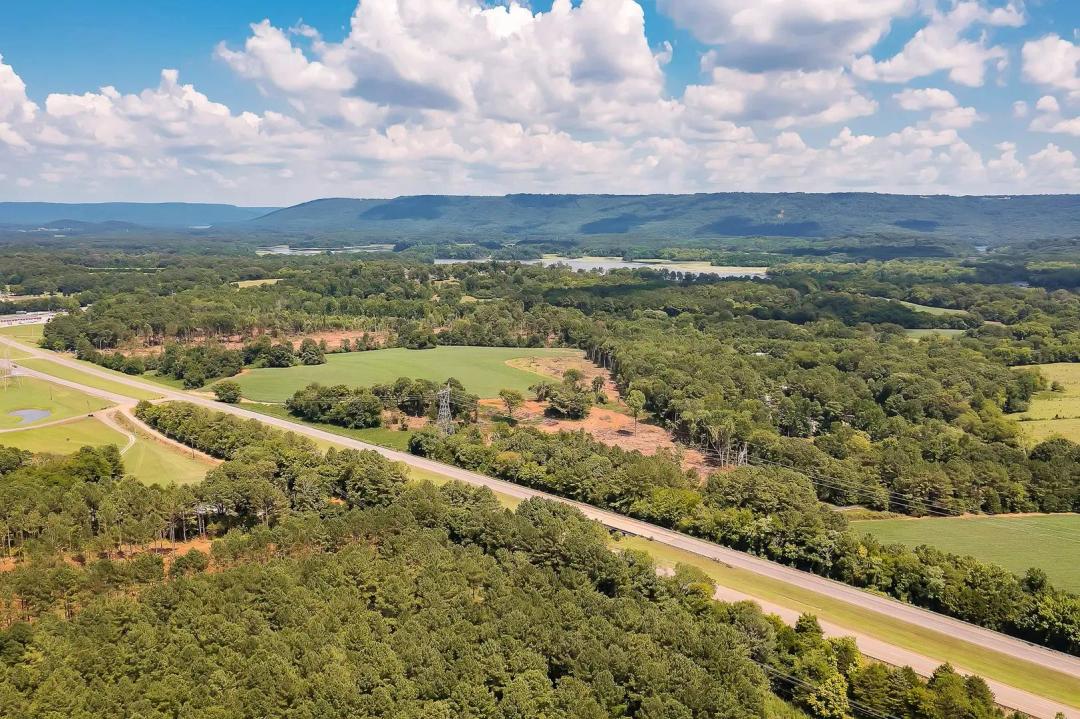 Hollywood Commercial on Hwy 72 - Jackson Co. AL 60+/-