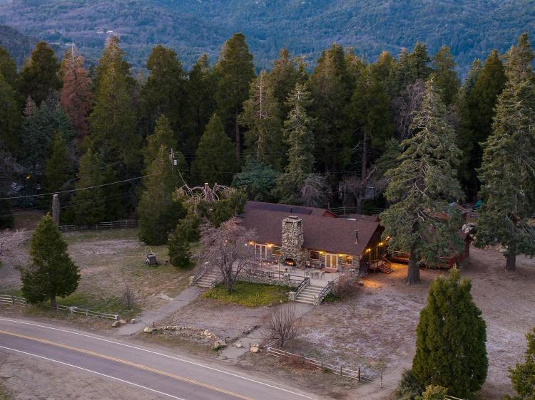 Historic Palomar Mountain Lodge