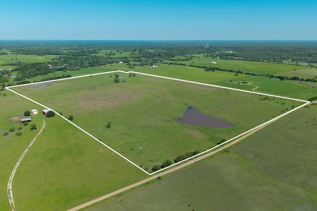 1571 Schulze Rd, Schulenburg - 66+ Acres / Freyburg Views & Pond