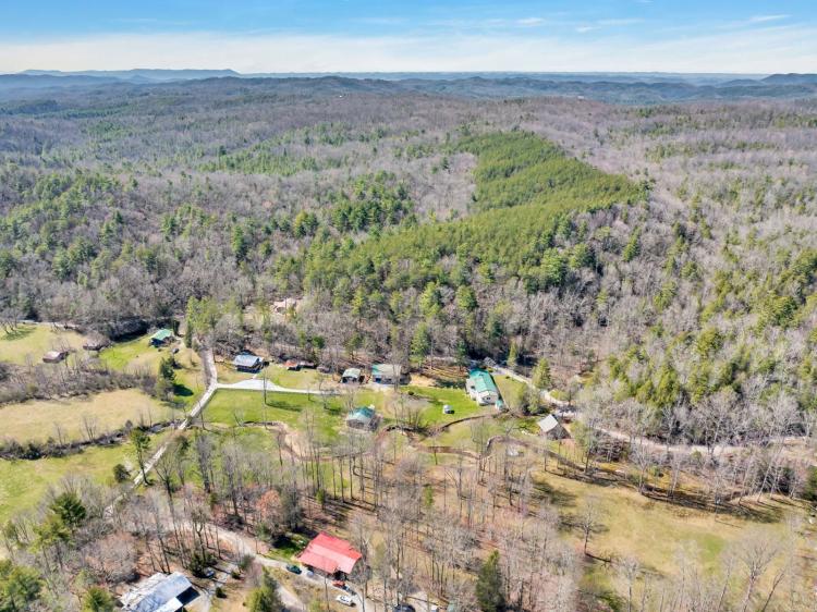 Ranch in Tellico Plains, Tennessee for Sale