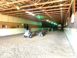 Stable 200x33 Indoor Riding