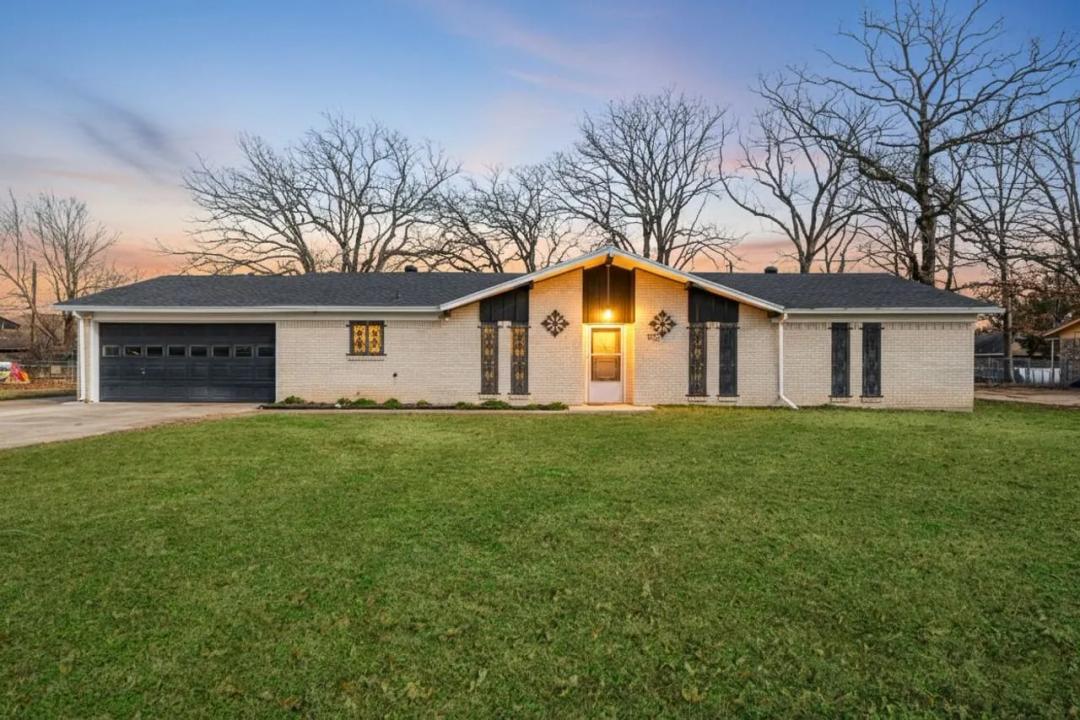Well Maintained Move in Ready!