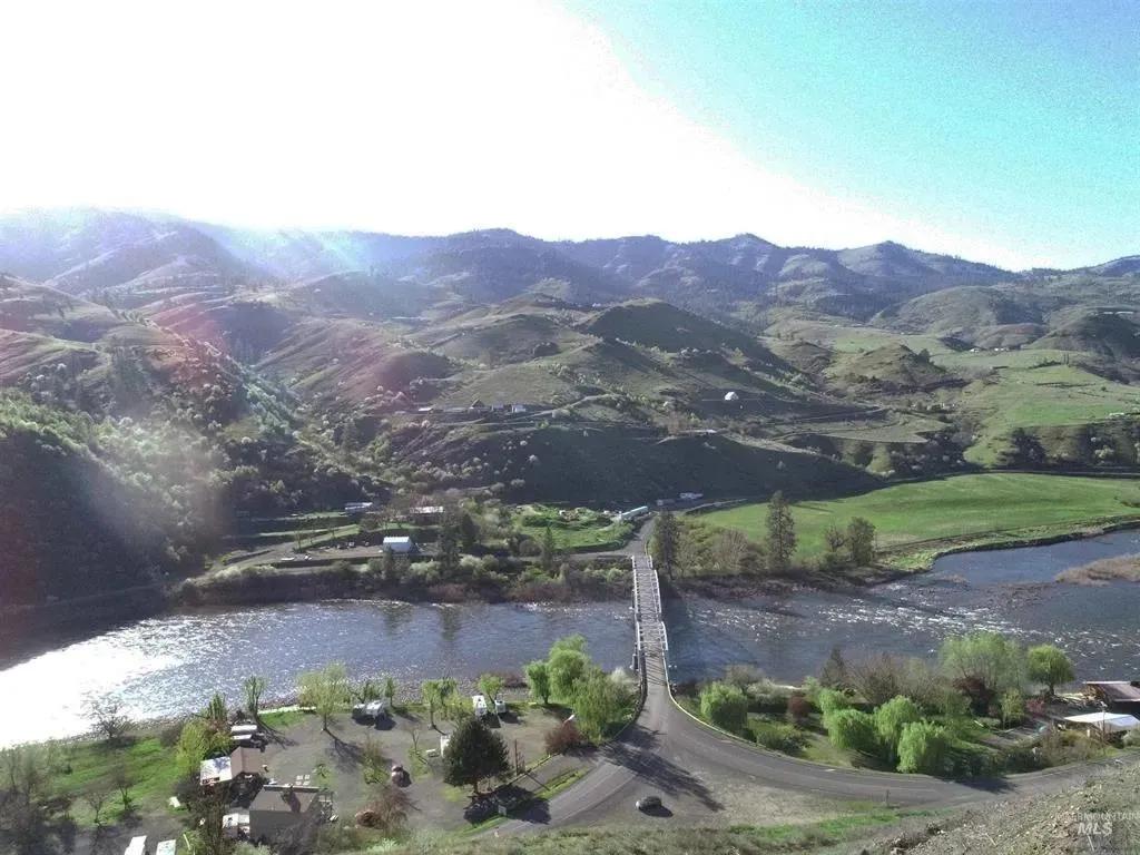 Twin River Lot 7
