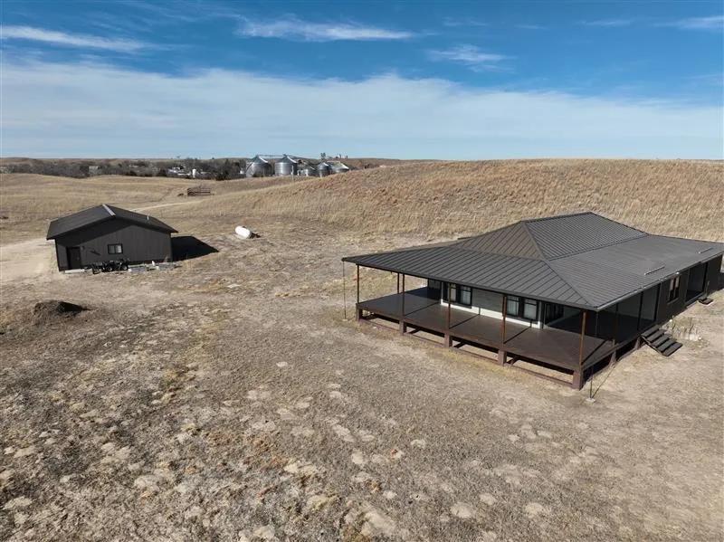 3 Bedrooms2 Bathroom on 191.00 Acres at 38585 S Crookston Rd