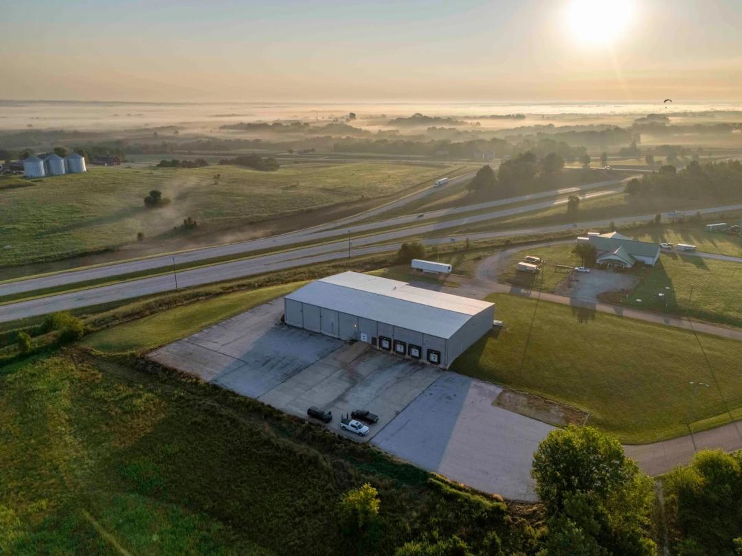 For Sale: Industrial Cold Storage & Distribution Facility – Barry, IL