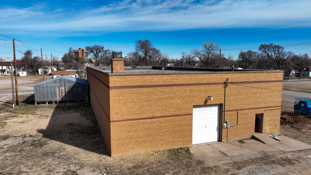 Commercial Building in Great Bend