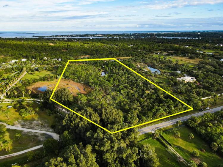 Potential for two usable building lots on this true Old Florida 15+ acre site For Sale