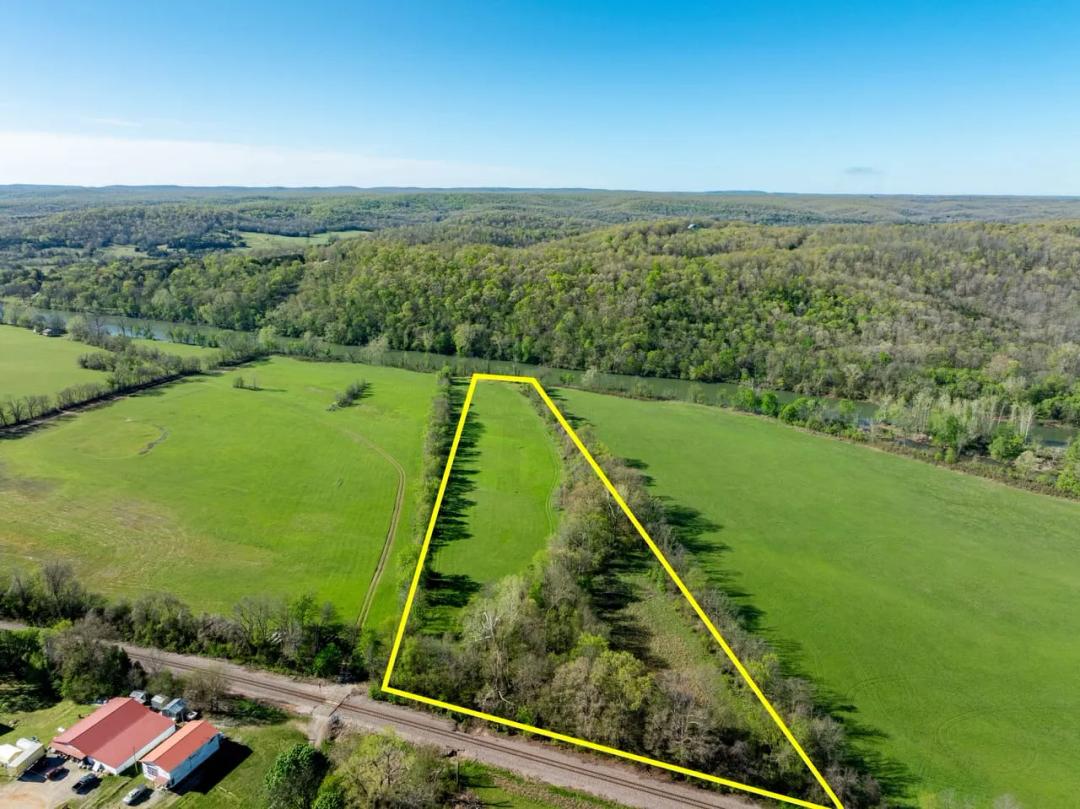 9.57 +/- Acres on Spring River | Flat Riverfront Land Near Hardy, AR