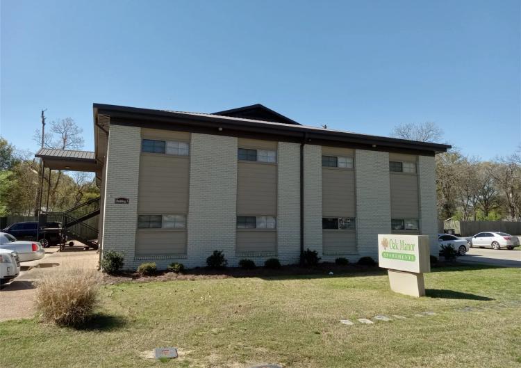1.2 Acres with Apartment Complex in Sunflower County at 502 Dorsett Drive in Indianola, MS 