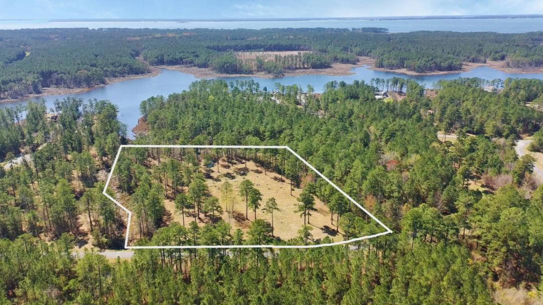 Beautiful 6 acre property in gated waterfront community!