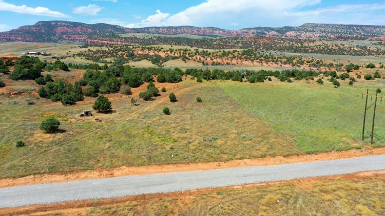 4.64 Acres at Lot 76 Red Rim Ranch