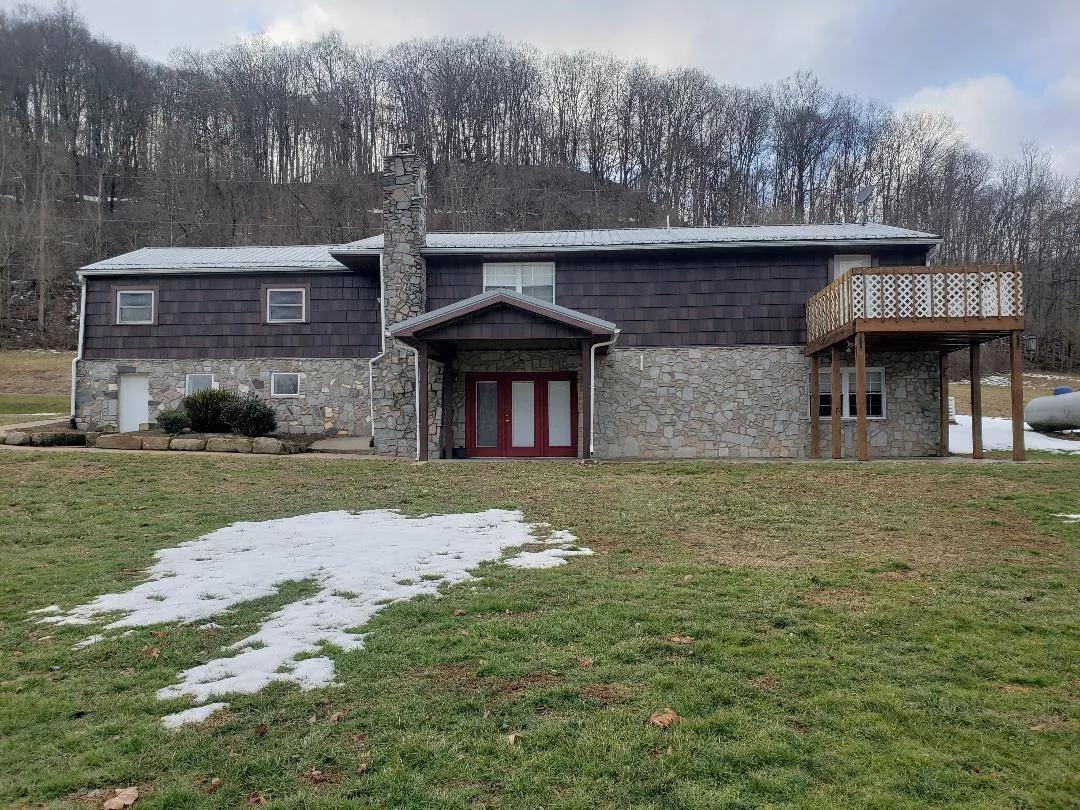 3 Bedrooms2 Bathroom on 26.55 Acres at 2050 South State Route 266