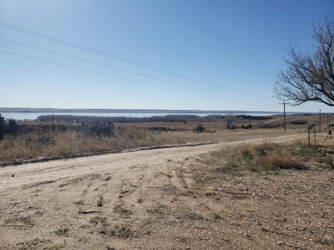 Hilltop Lot at Lake Mac