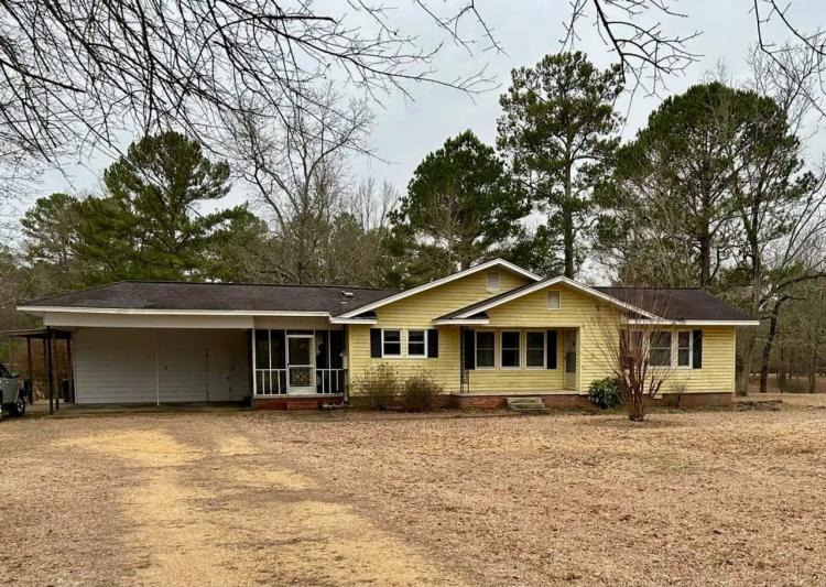 Jones County Country Home for Sale