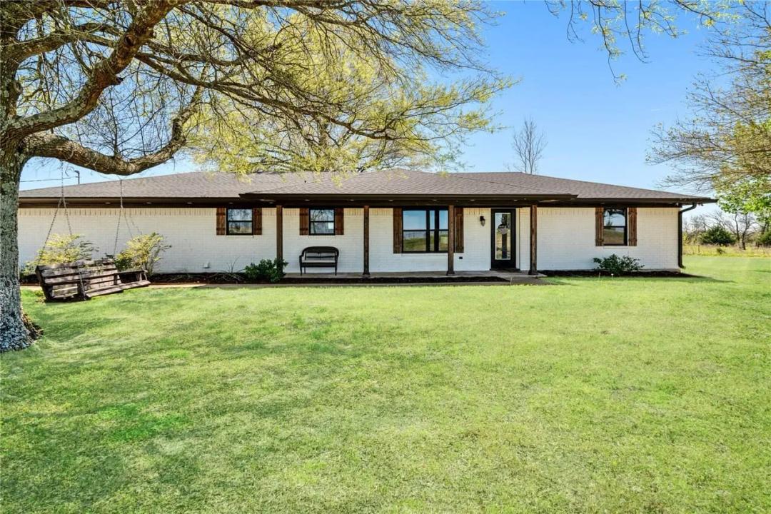 939 Farm Road 38 S Brookston, TX 75121