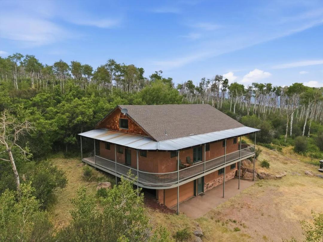 Buck Point Ranch - Colorado Mountain Retreat