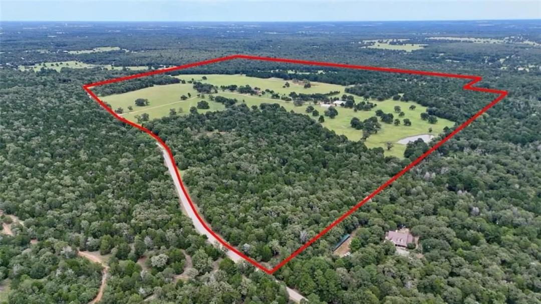 705 Antioch Rd, Paige, Texas 78659