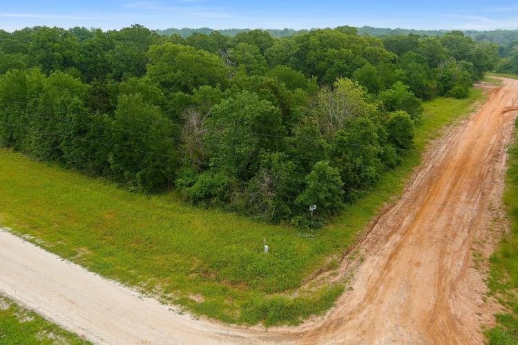 5.74 Acres in Madison County