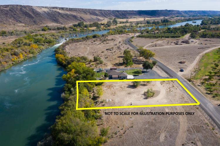 Water Front Lot In Buhl, Idaho
